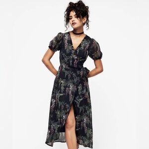 Disturbs Gothic Vintage wisteria wrap dress